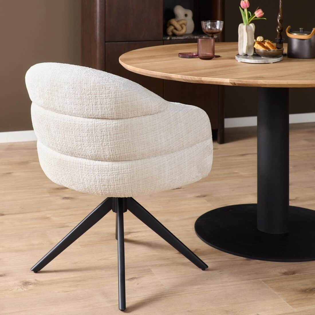 Starfurn Draaibare Eetkamerstoel Bella Off White Poot Zwart