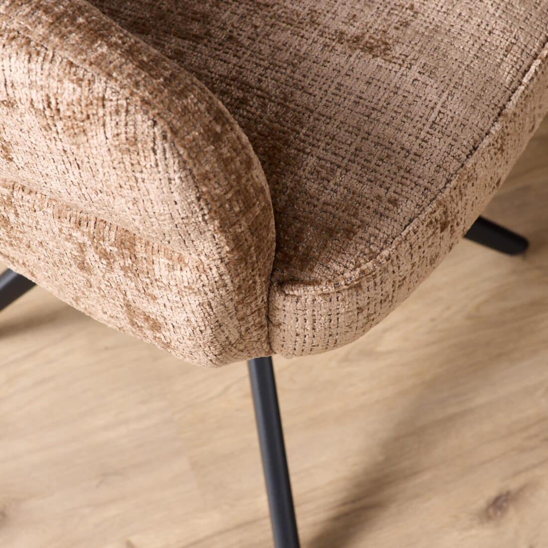 Starfurn Draaibare Eetkamerstoel Bella Cinnamon Poot Zwart