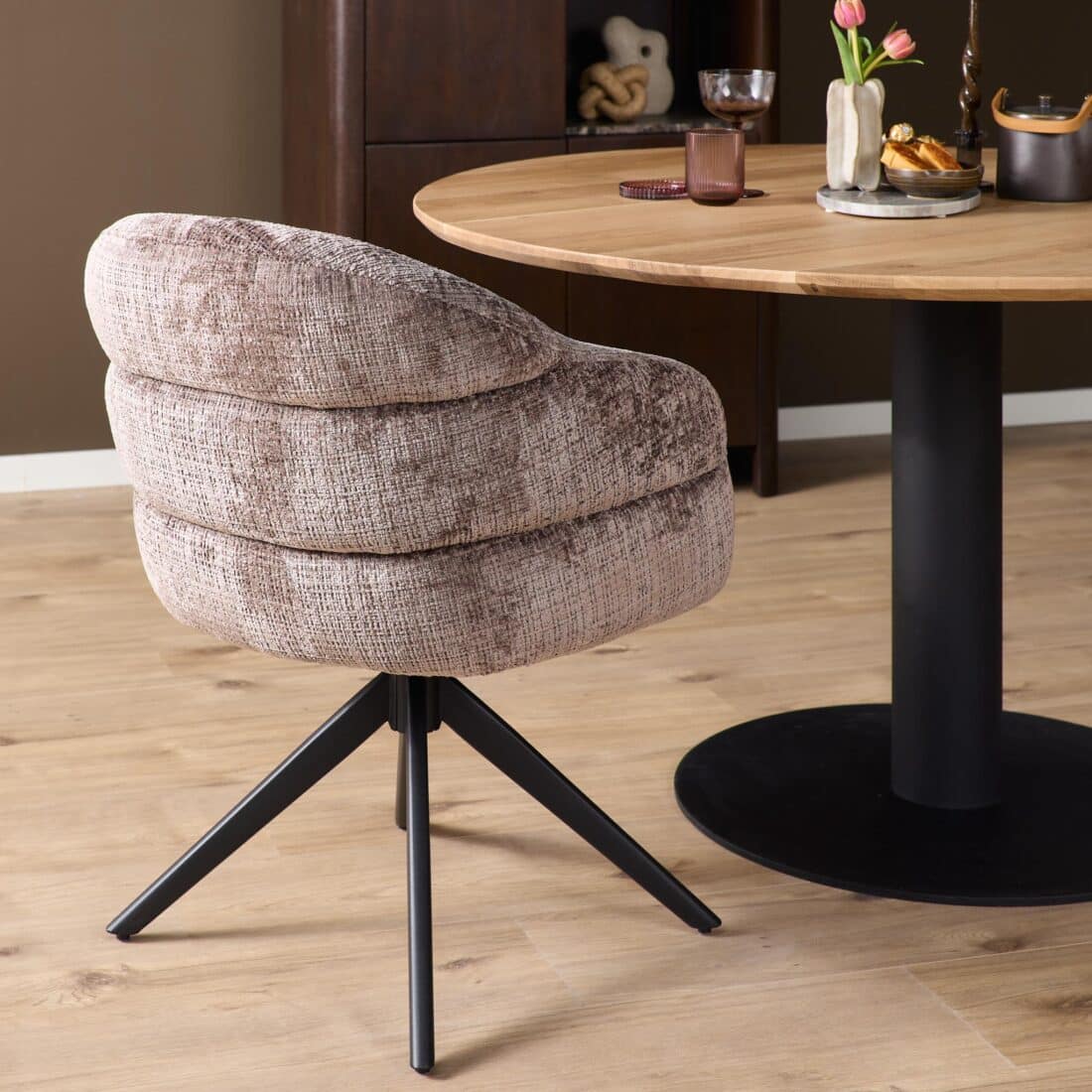 Starfurn Draaibare Eetkamerstoel Bella Clay Poot Zwart