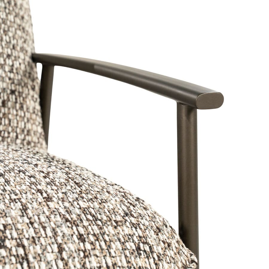 detailfoto Eleonora fauteuil Norel met arm taupe