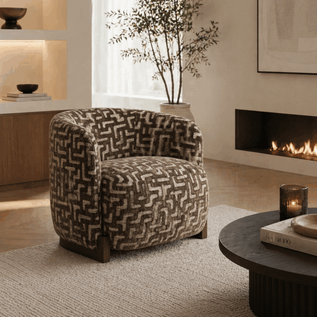 Richmond Interiors fauteuil Hannah met arm brown labyrinth