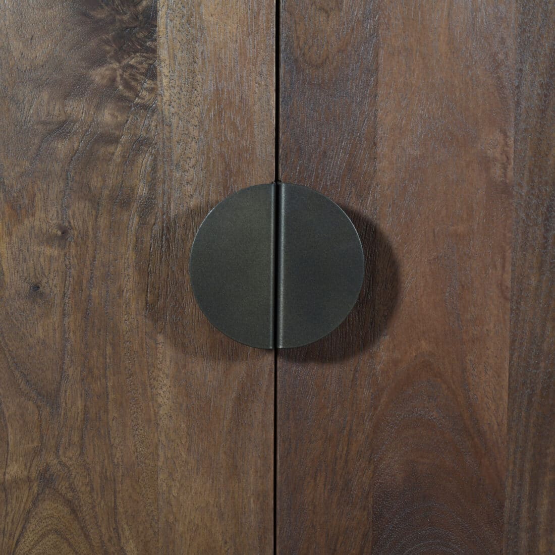 detailfoto Richmond Interiors dressoir Baldwin 180x45x80 cm mangohout