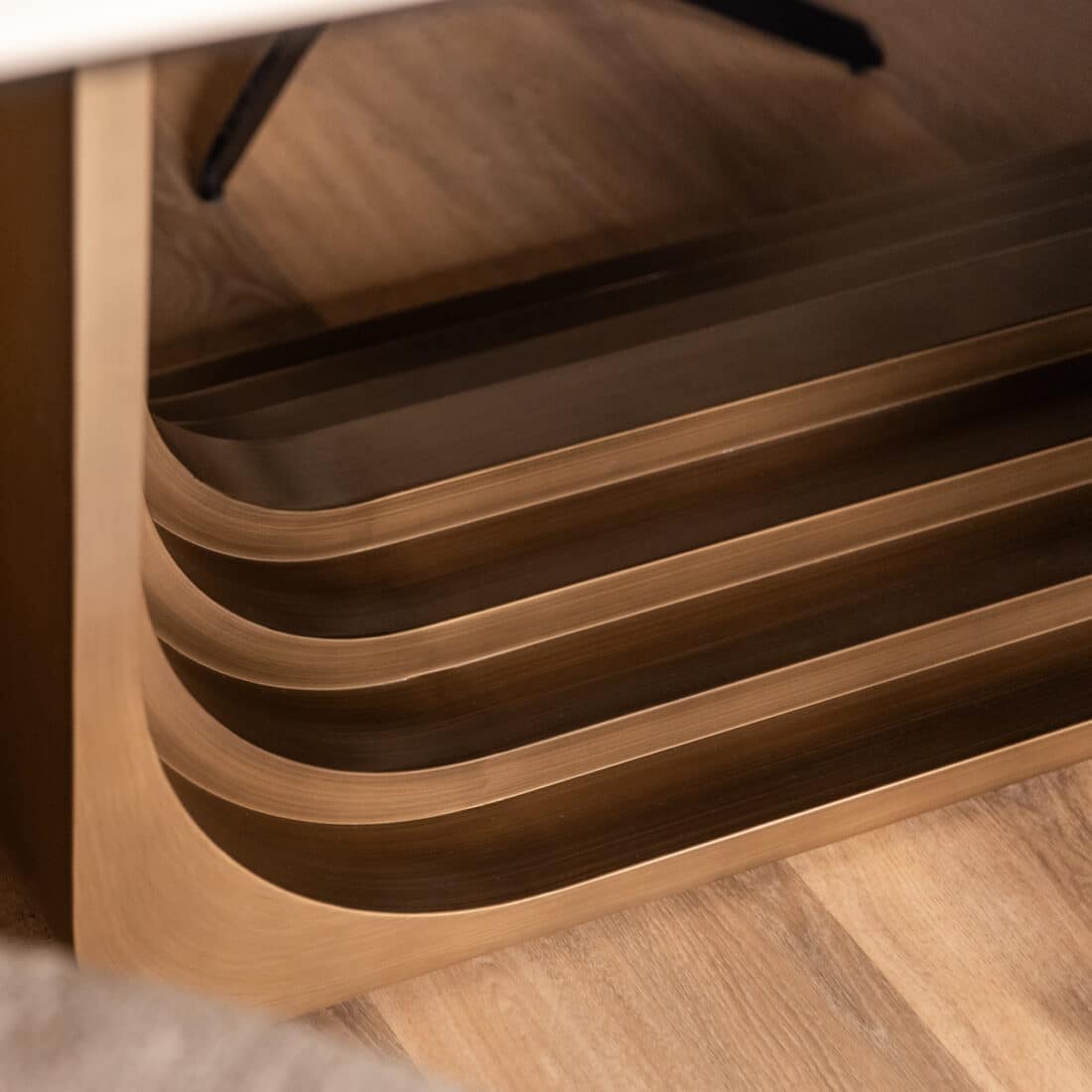 detailfoto Richmond Interiors eettafel Maxfield 300x120x75 cm keramiek