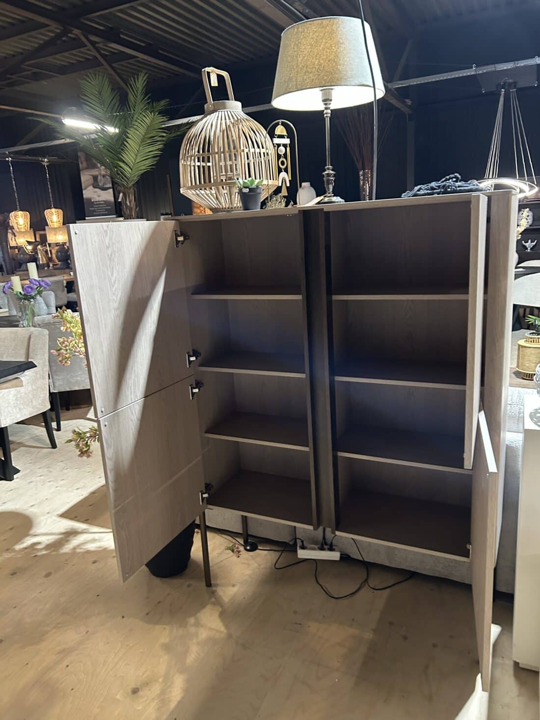 SHOWMODEL Van der Drift opbergkast Kobe eiken 120x40x160 cm
