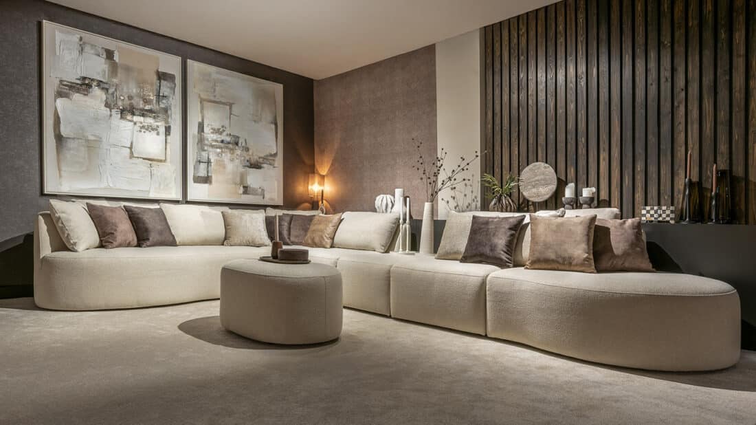 UrbanSofa-Evi-Hoekbank-met-Hocker-in-Manilva-Nature-2 UrbanSofa-Evi-Hoekbank-met-Hocker-in-Manilva-Nature-2