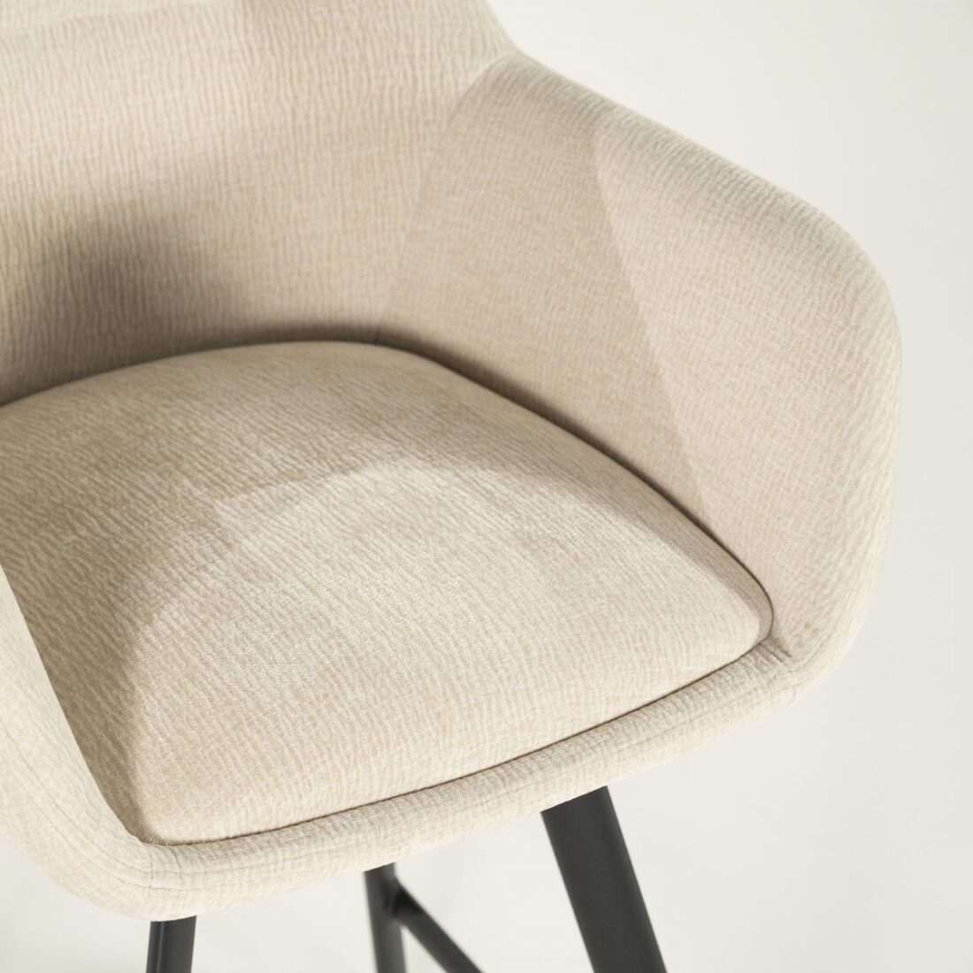 By Boo Barstoel Bliss Met Arm Beige