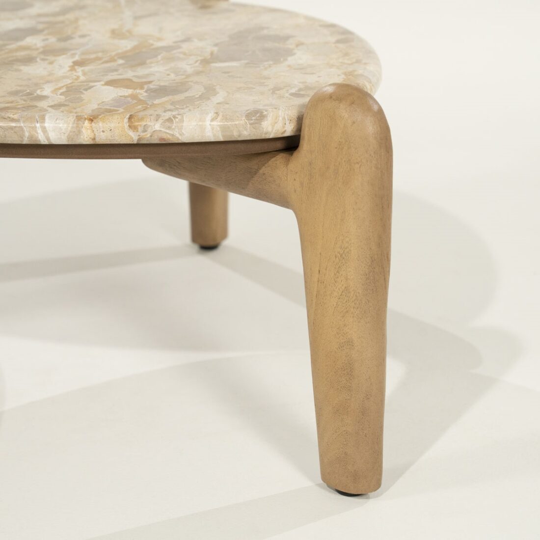 By Boo Salontafel Marnish Beige 70x70x28 Cm Marmer By Boo Salontafel Marnish Beige 70x70x28 Cm Marmer