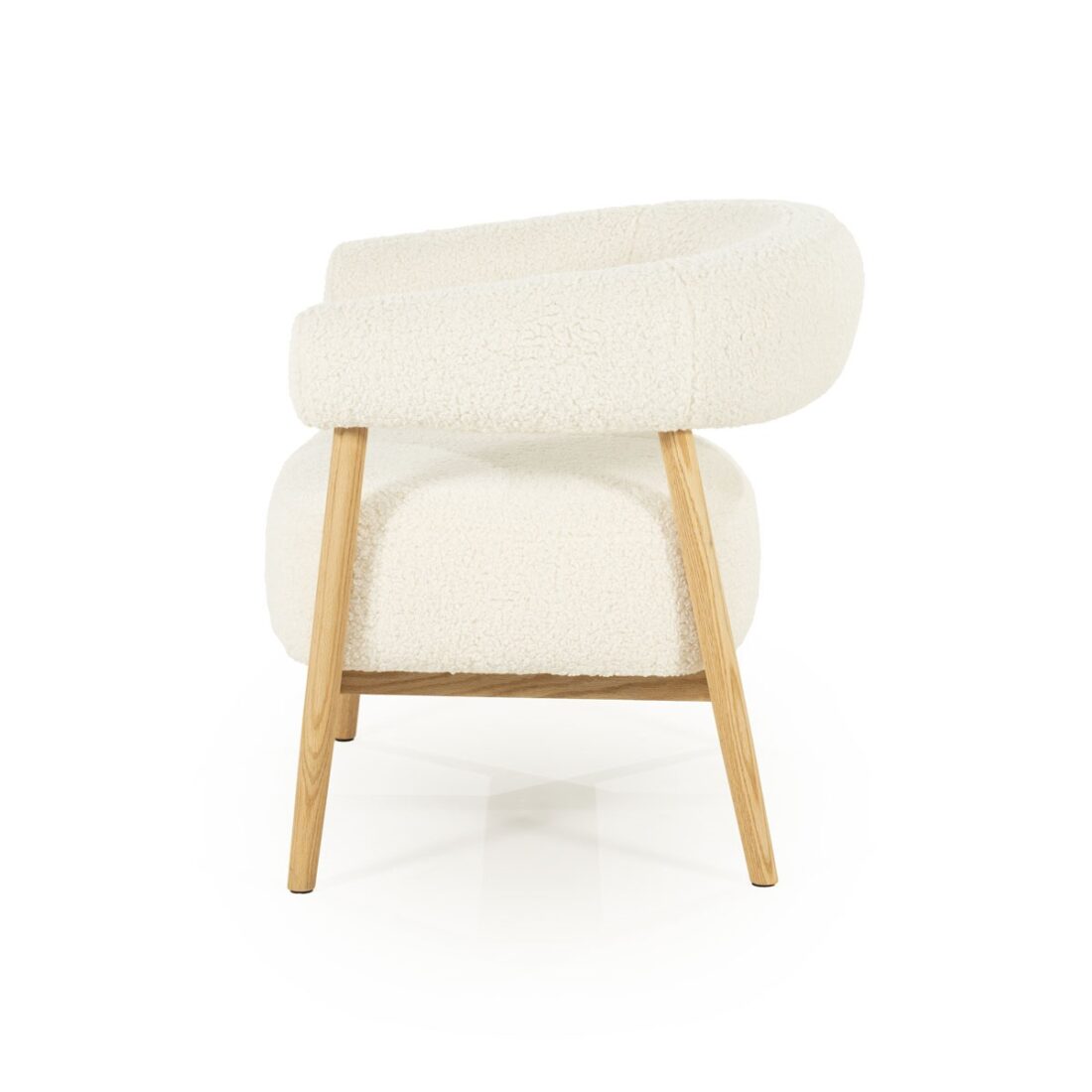 zijkant By-Boo fauteuil Mysa met arm beige