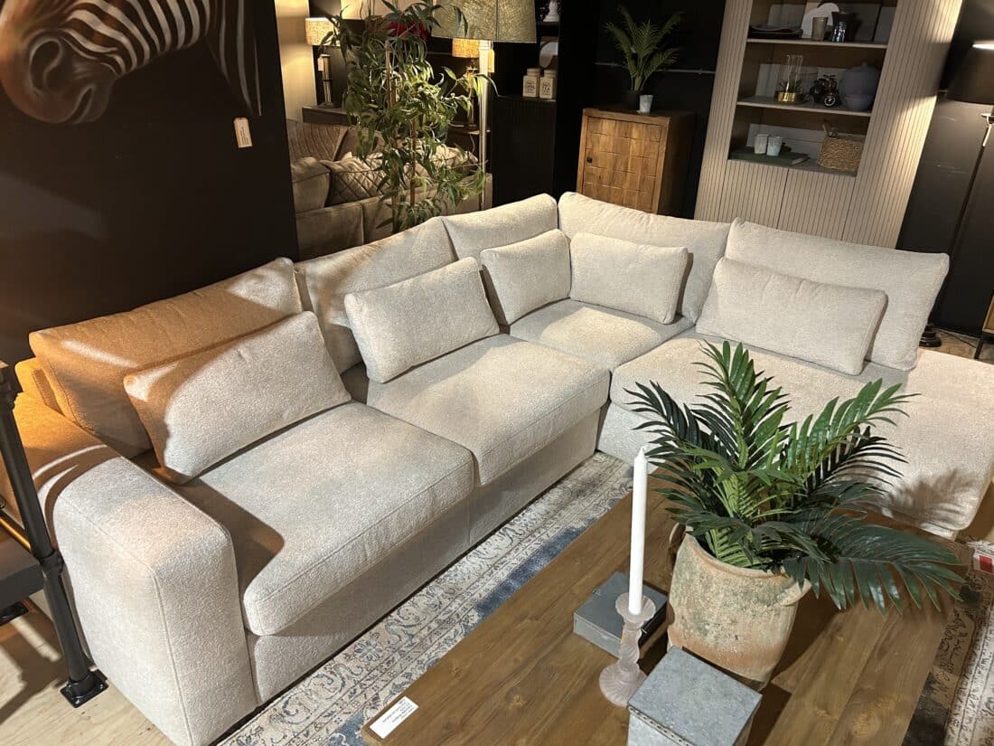 SHOWMODEL Tower Living hoekbank Luton 2,5 zits-ottoman Torro 33 roomwit