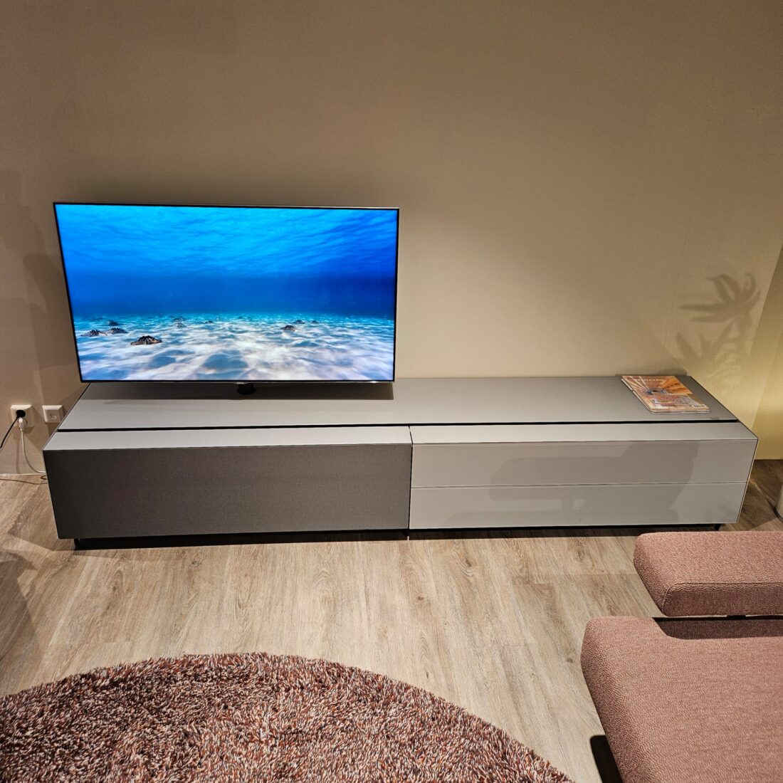 Spectral Cocoon Tv Meubel