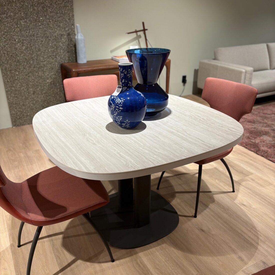 Leolux Toveri Eettafel