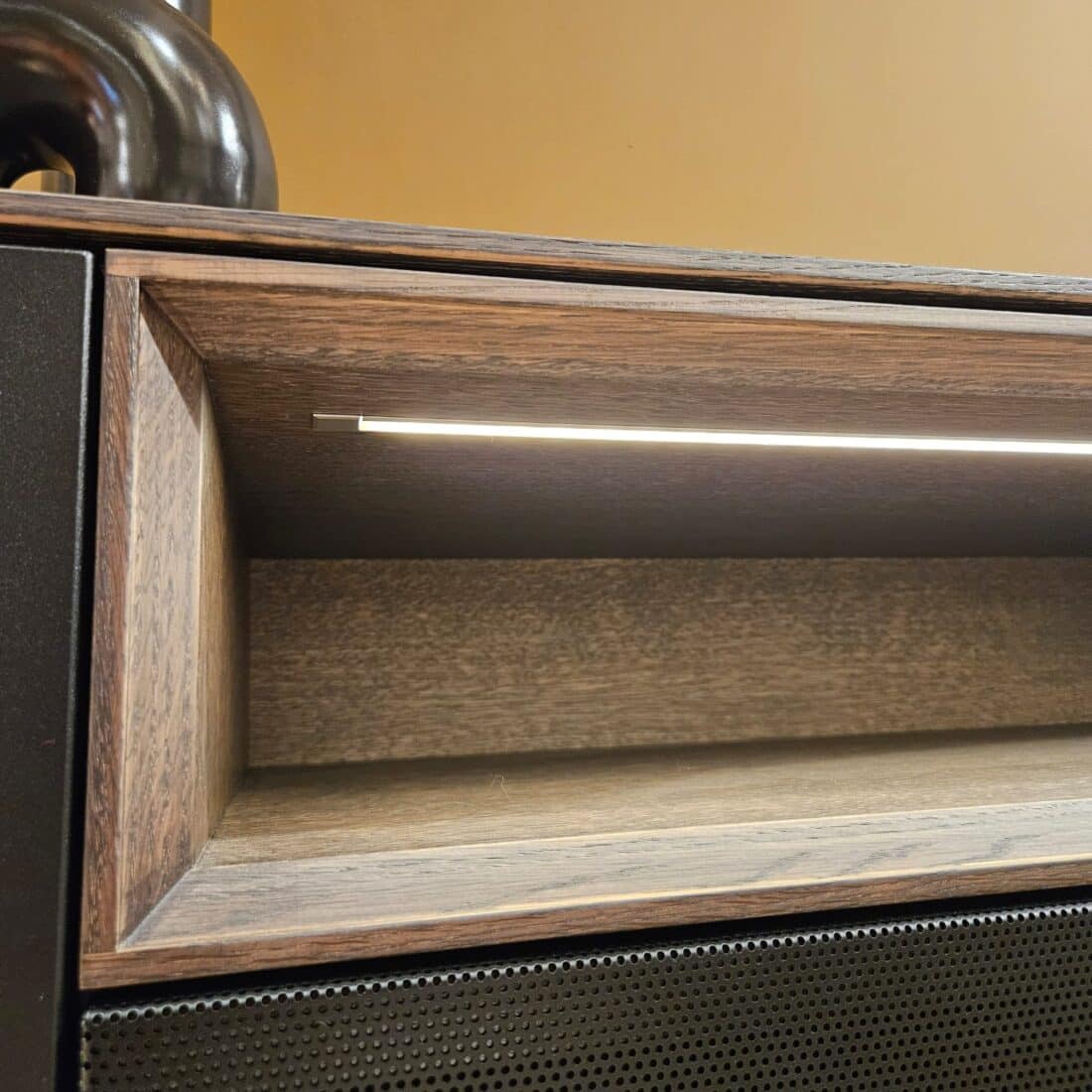 Saunaco Nyro Tv Kast 1