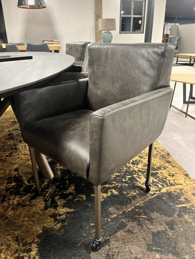 Luxe eetkamer fauteuil Levi