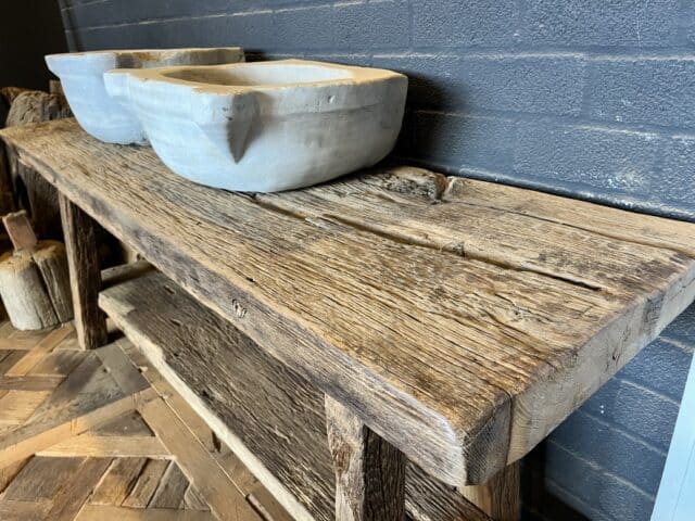 Exclusief oud Eiken sidetable