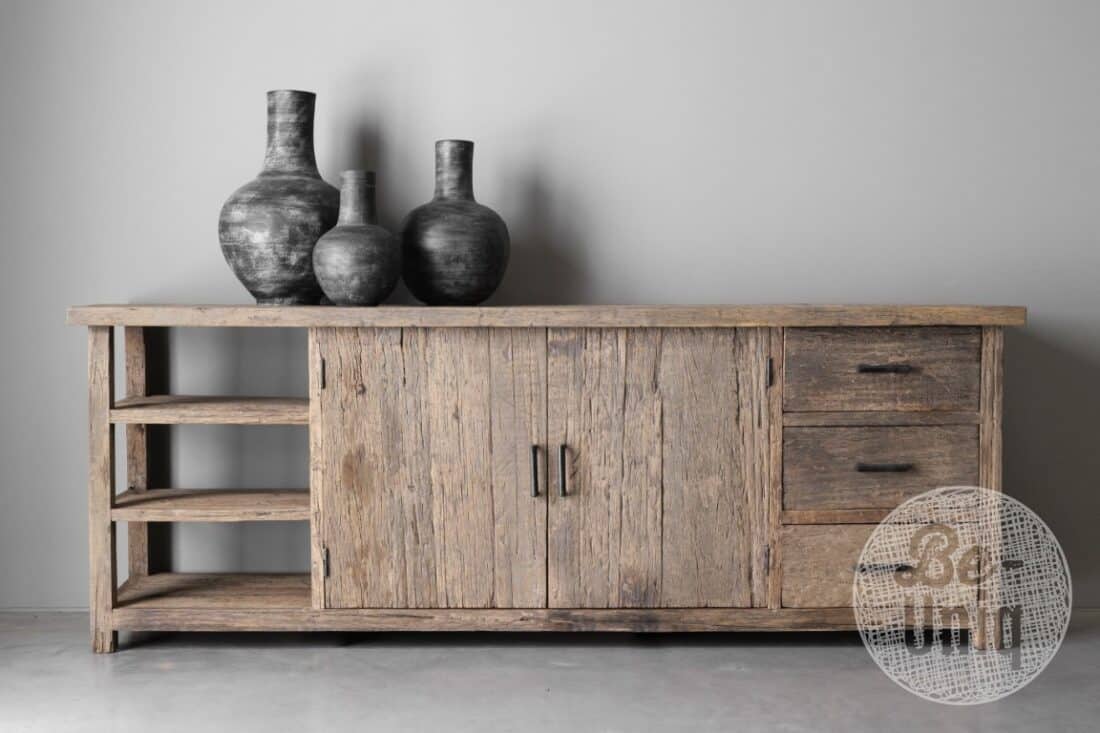 Oud dressoir Krakau