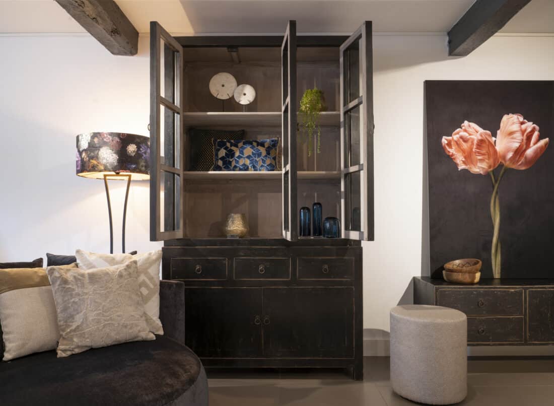 Vitrinekast Mireille oud hout