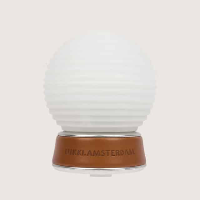 aroma-evaporateur-diffuseur parfumé-avec-huile-etherique-libre-nikki-amsterdam-le-diffuseur