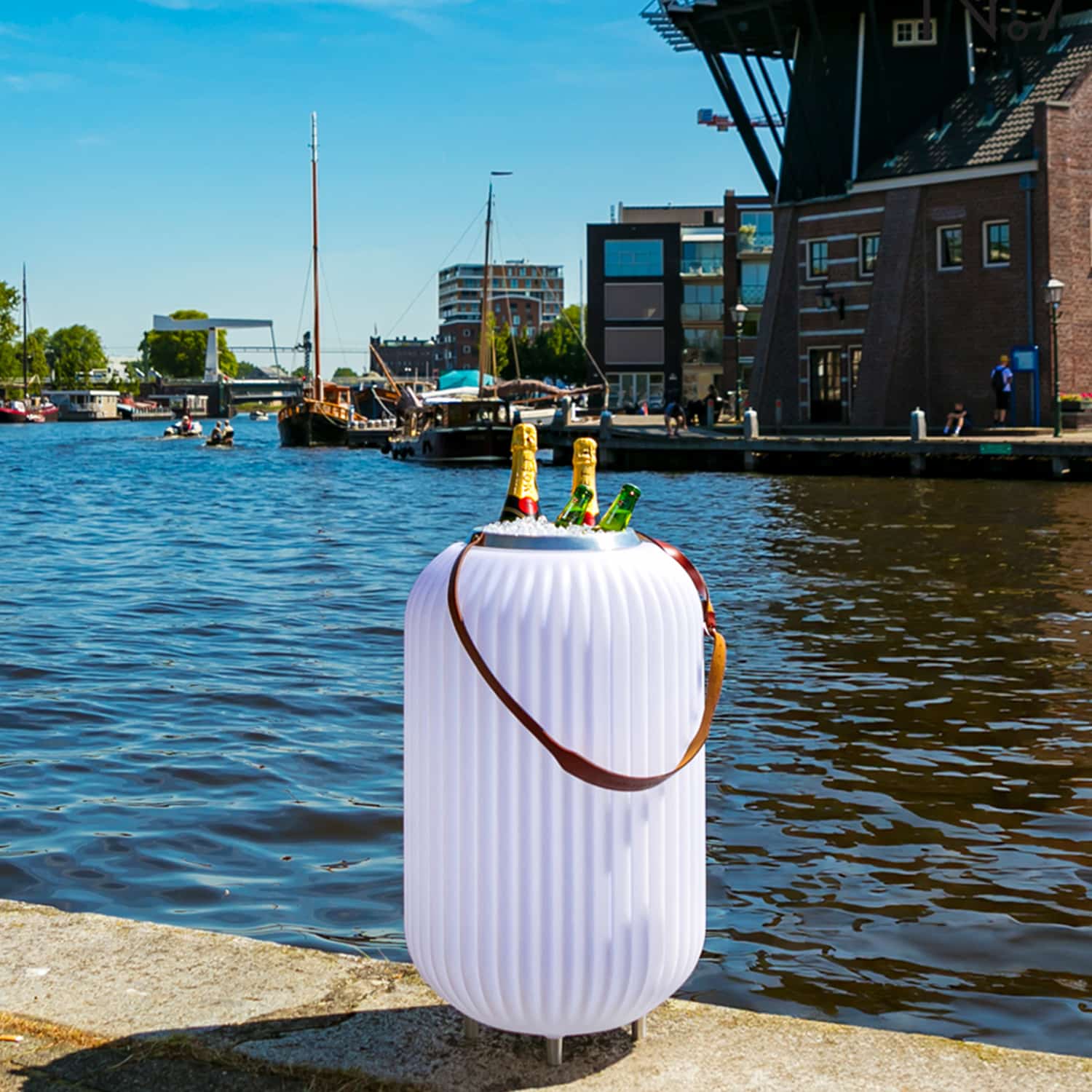 refurbished-lampion-bluetooth-speaker-wijnkoeler-lampion-l-nikki-amsterdam-haarlem