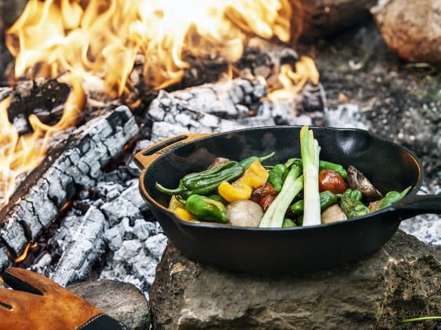 Gietijzeren skillet 30 cm