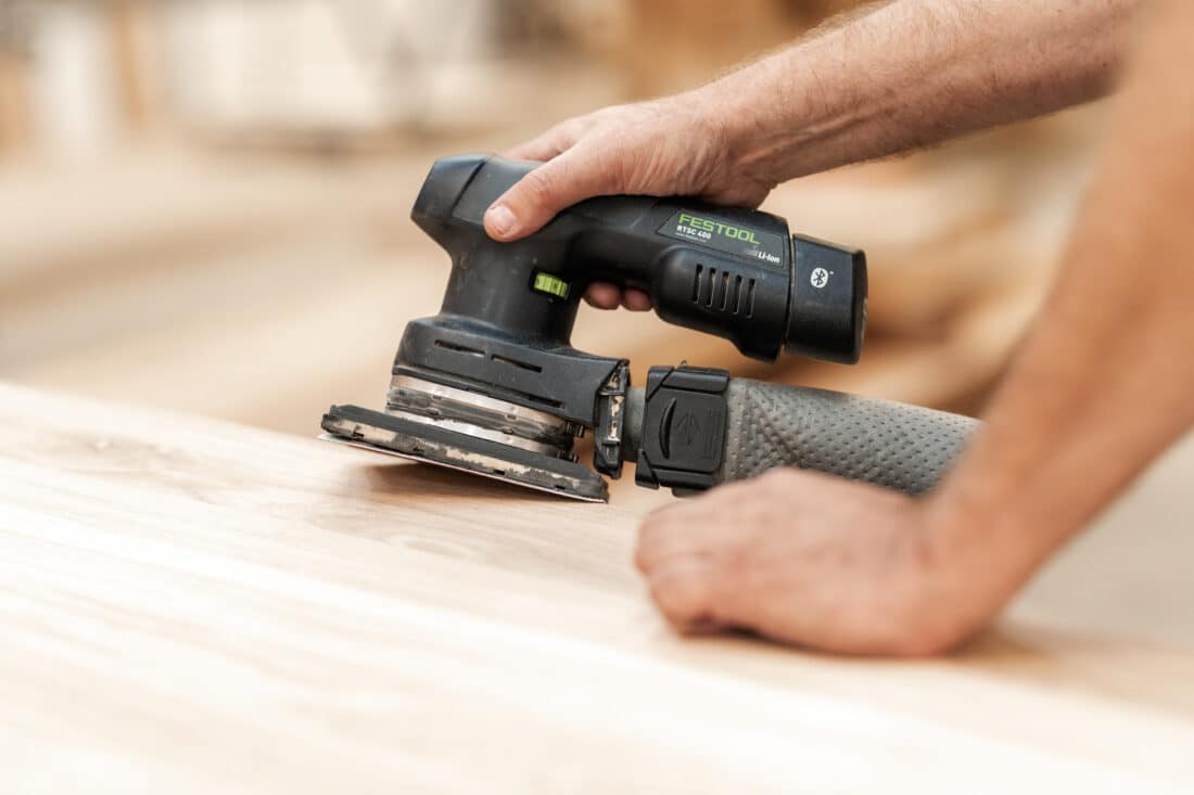 Maatwerk eettafel op maat en meubels Twente door POTZ WONEN in Haaksbergen.