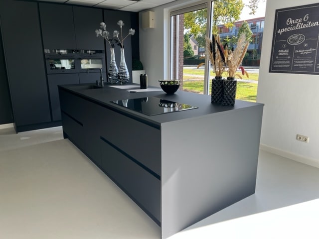 Verkocht 8211 Selectiv Fenix Zwart Verkocht 8211 Selectiv Fenix Zwart