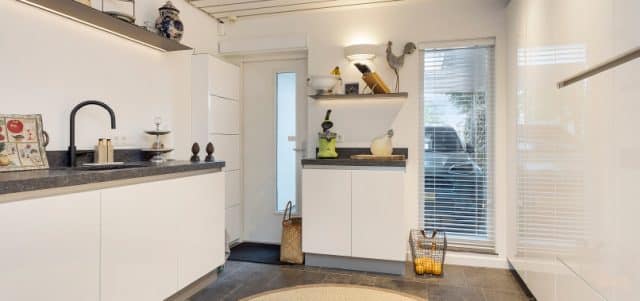 Een Pantry Keuken Fraai En Functioneel