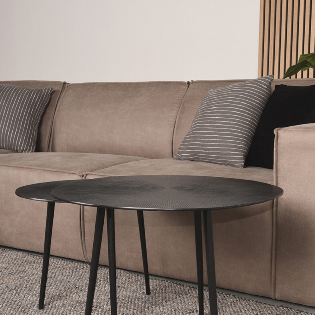 Bank Kay 8211 Taupe 8211 Microfiber 8211 Ottomane 2 5 Zits 8211 Label51 8211 Rhb Home Amp Living