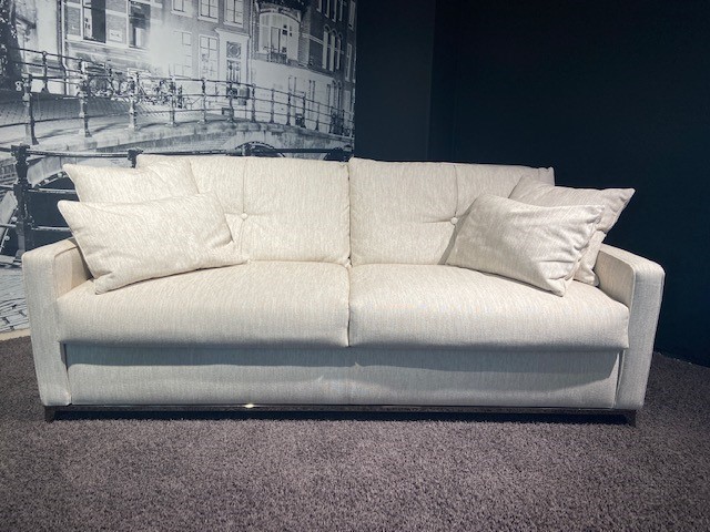 Showroom model sofa bed Charme as a sofa