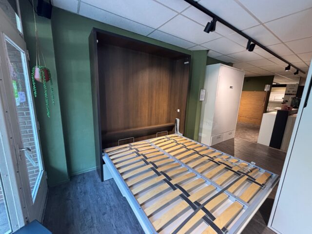 Showroommodel Bedkast Murphy 180