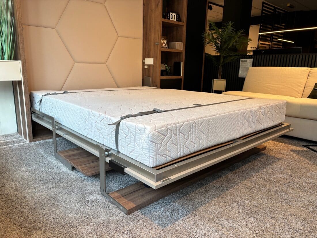 Showroommodel Bedkast Easy Desk Work
