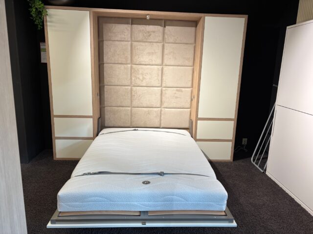 Showroom model Bed cupboard Easy