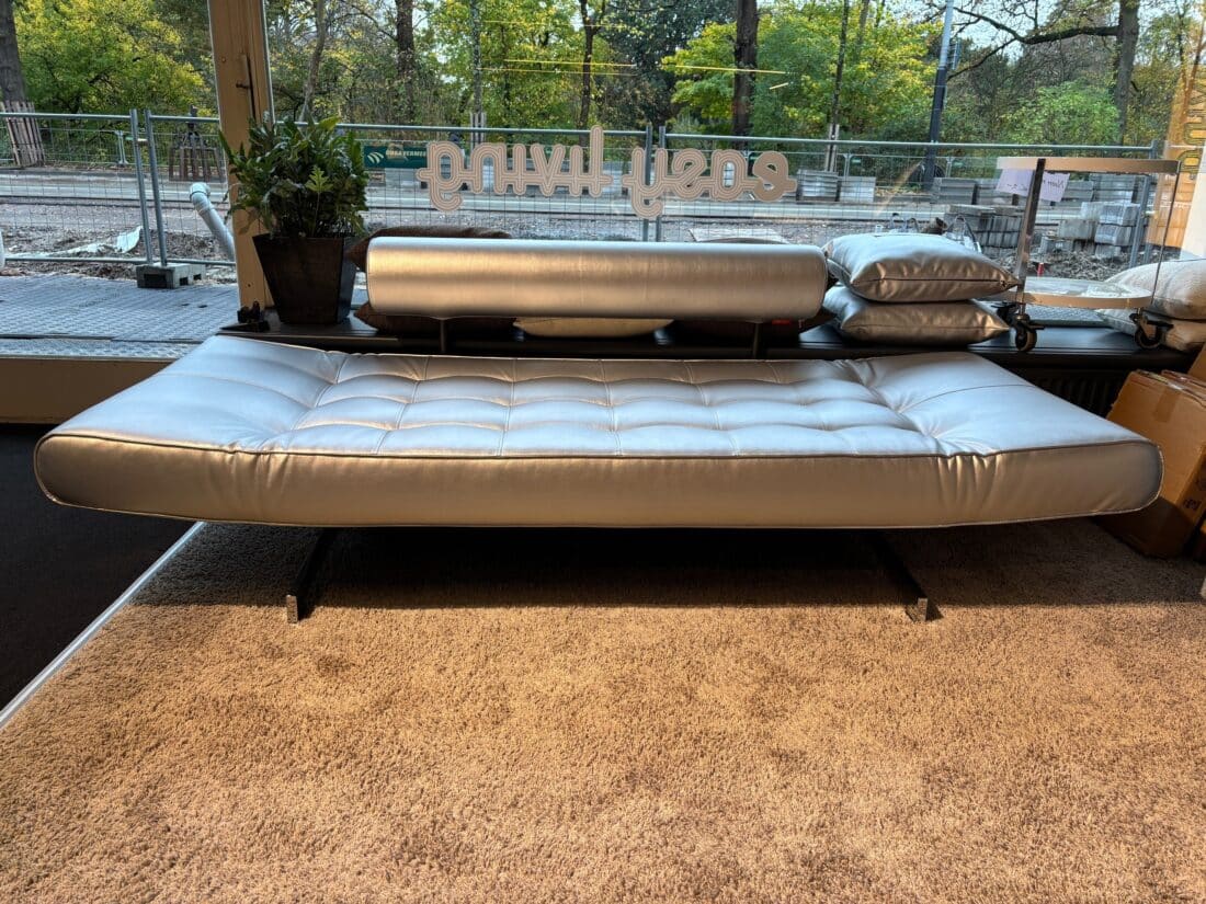 Trp Post Container Data Trp Post Id 34193 Showroom Model Sofa Bed Ghia Chrome Silver Trp Post Container Trp Post Container Data Trp Post Id 34193 Showroom Model Sofa Bed Ghia Chrome Silver Trp Post Container