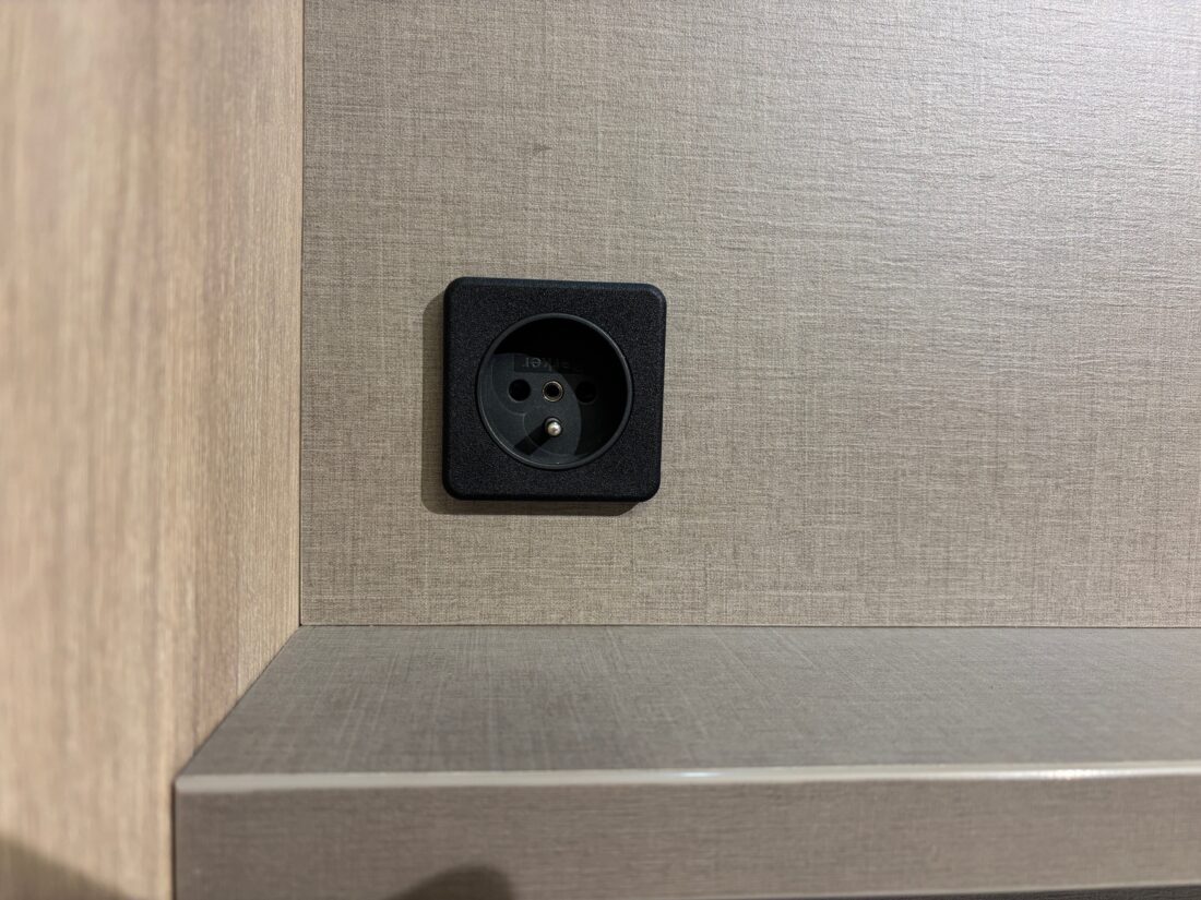 Showroommodel Bedkast Smart Premium