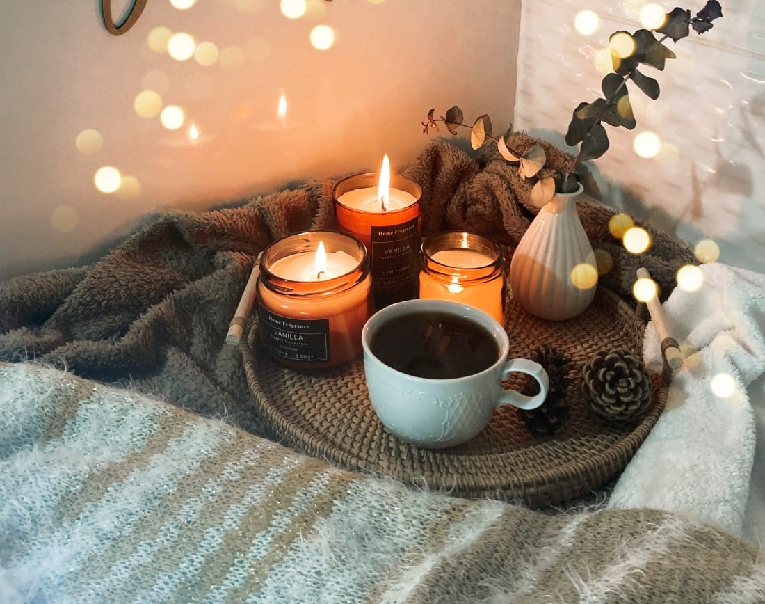 winters interieur,kaarsjes,sfeer inrichting,gezelligheid winters interieur,kaarsjes,sfeer inrichting,gezelligheid