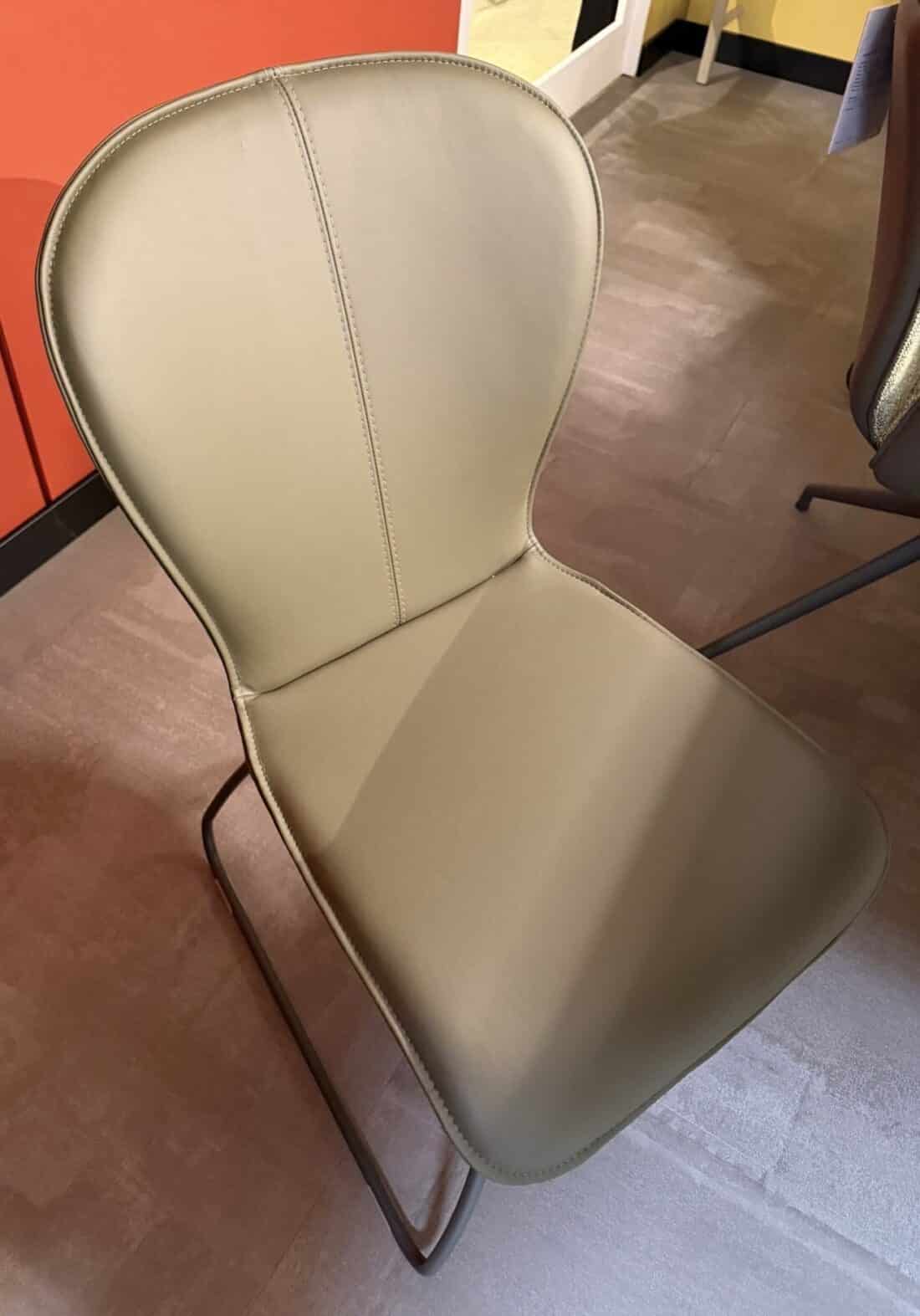 Eetkamertafel Oxxi Bert Plantagie Stoelen Eetkamertafel Oxxi Bert Plantagie Stoelen