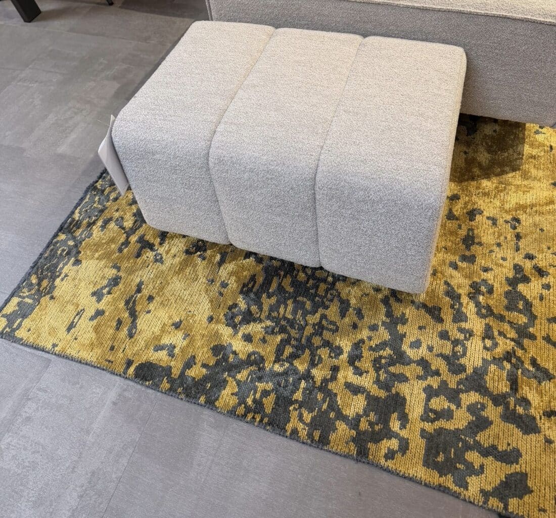 Hocker Bond Hocker Bond