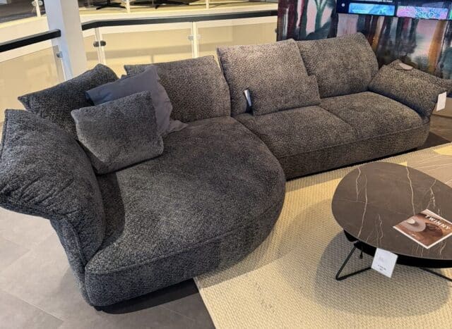 Abby Hoekbank Koinor