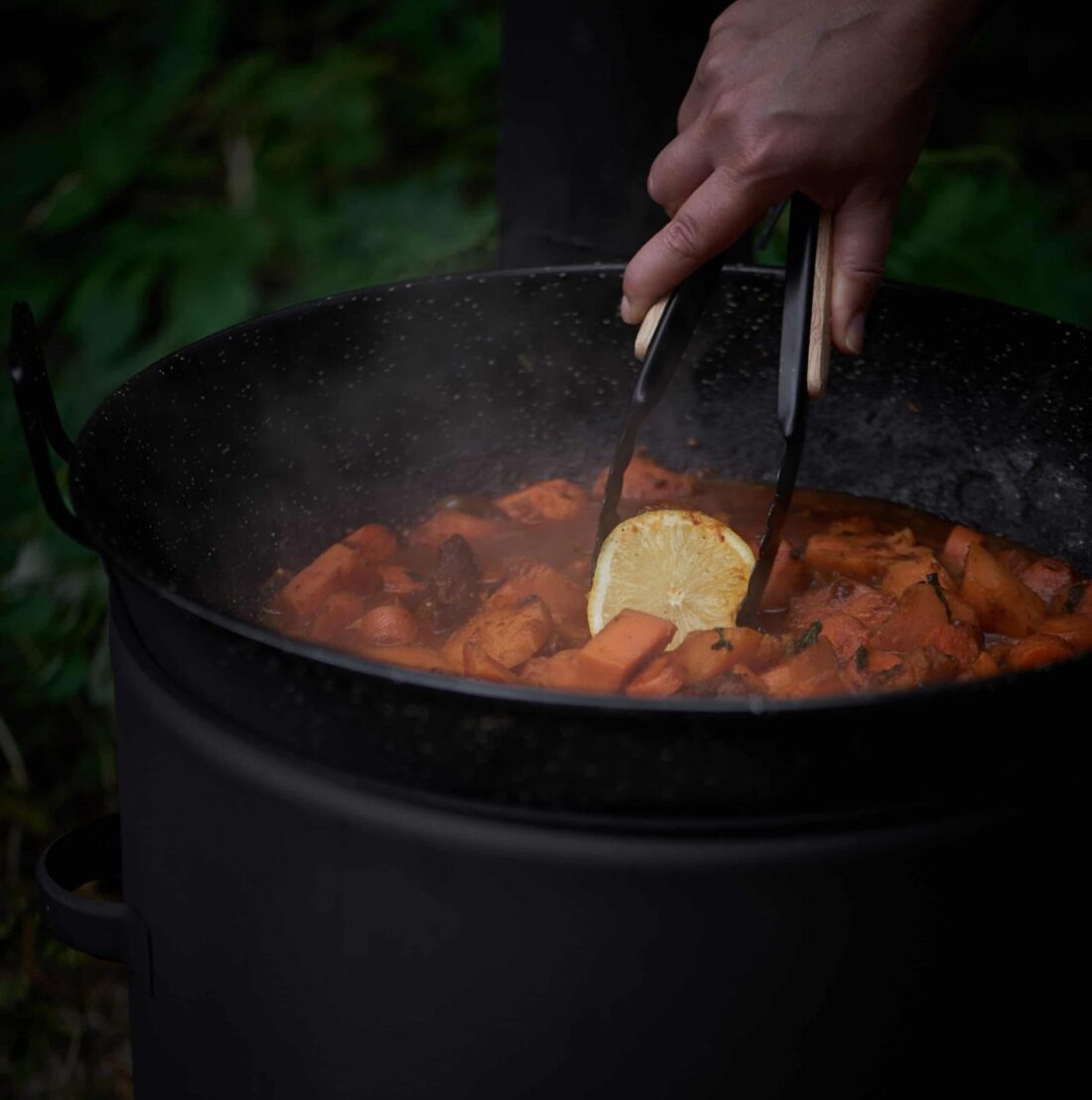 VUUR LAB. buiren kookkachel met wokpan