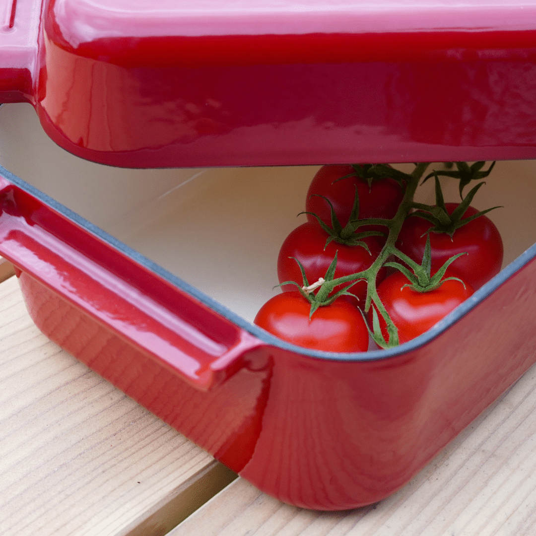 Weltevree oven dish rood met tomaten