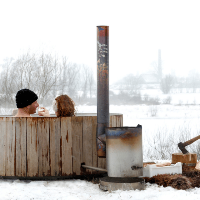 Winterwonderland in de Dutchtub Wood van Weltevree