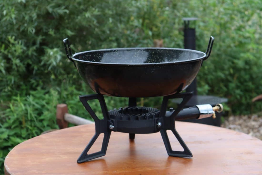 VUUR LAB. Gas burner tripod set with wok pan