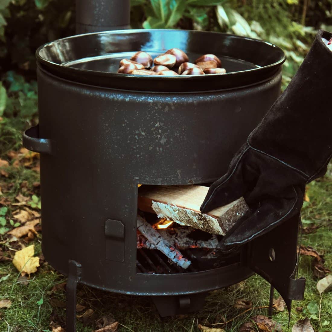 BBQ  Réchaud d'extérieur avec plaque de cuisson et longue cuillère en bois  au VUUR LAB.®