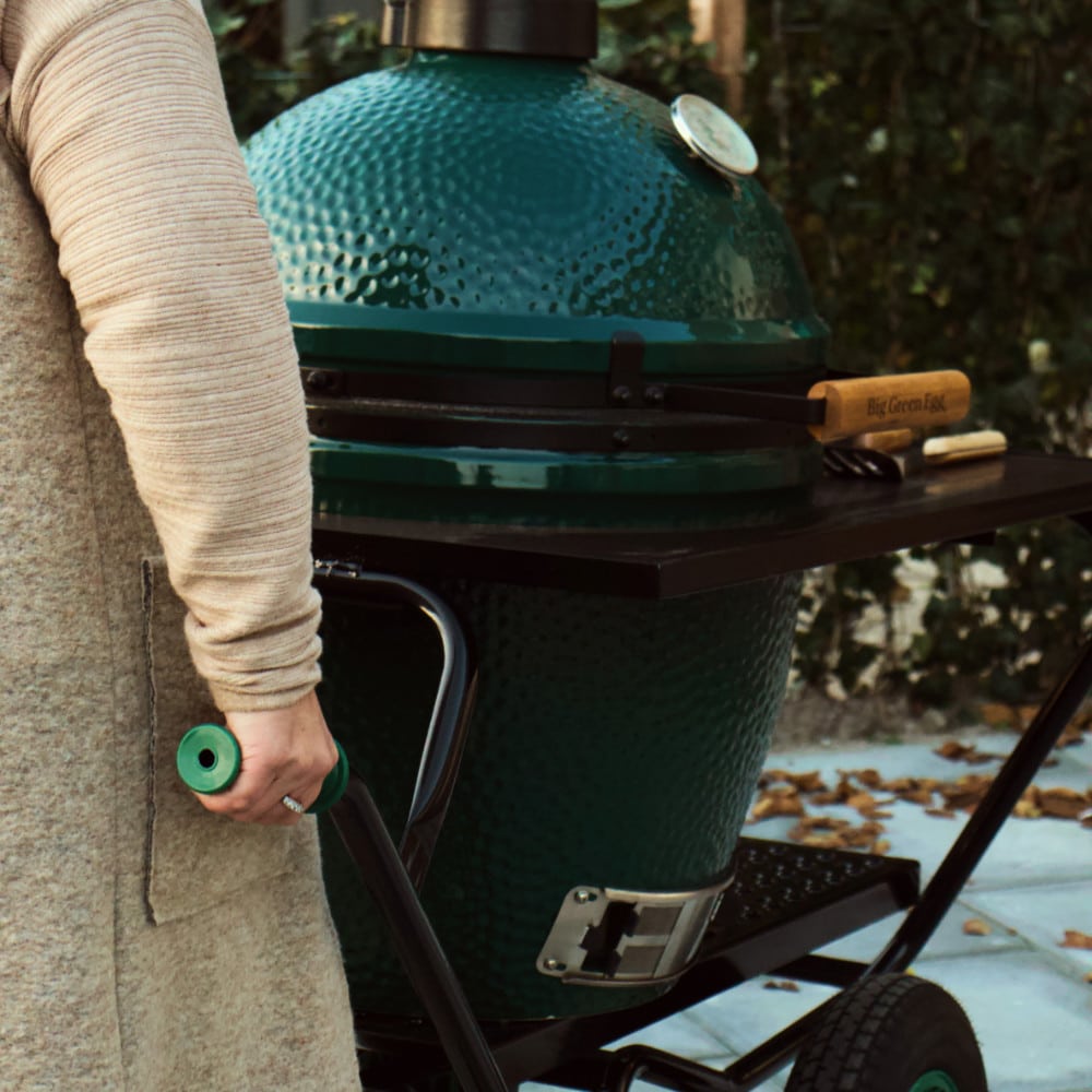 The Big Green Egg Large with eggmover
