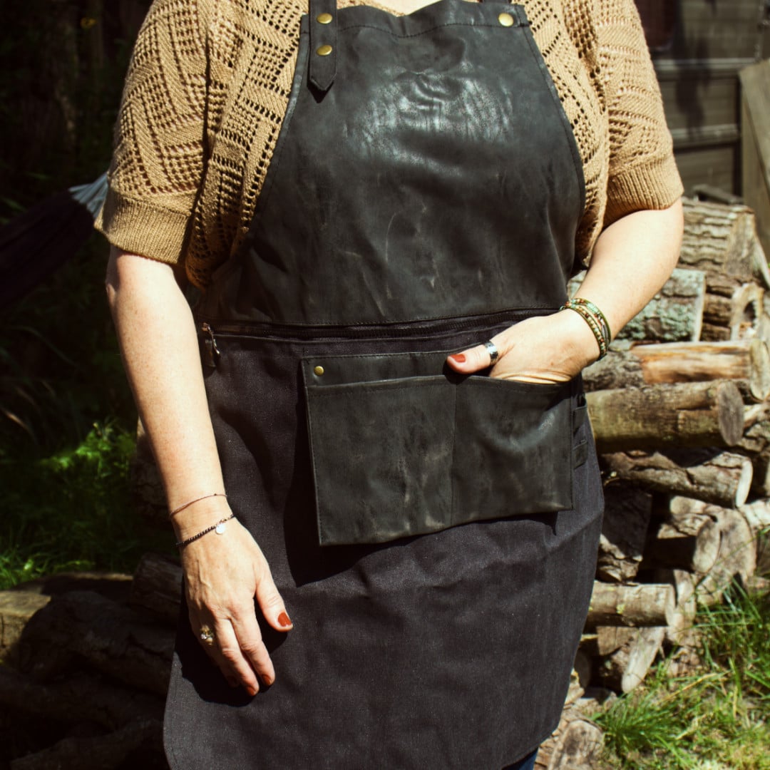 Zip-off apron from Senza