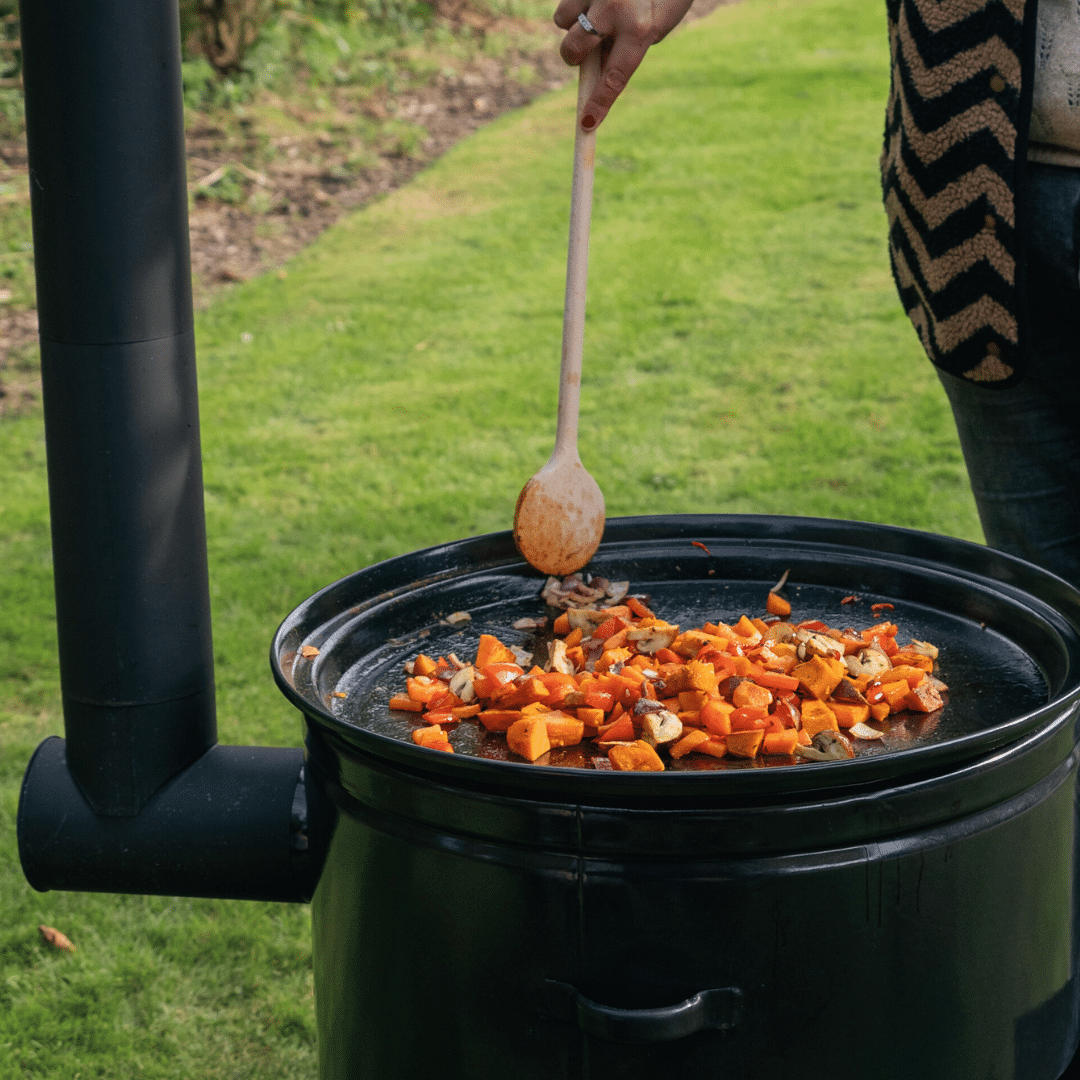 Herbstgemüse auf der Grillplatte XL BBQ Outdoor-Kochstelle