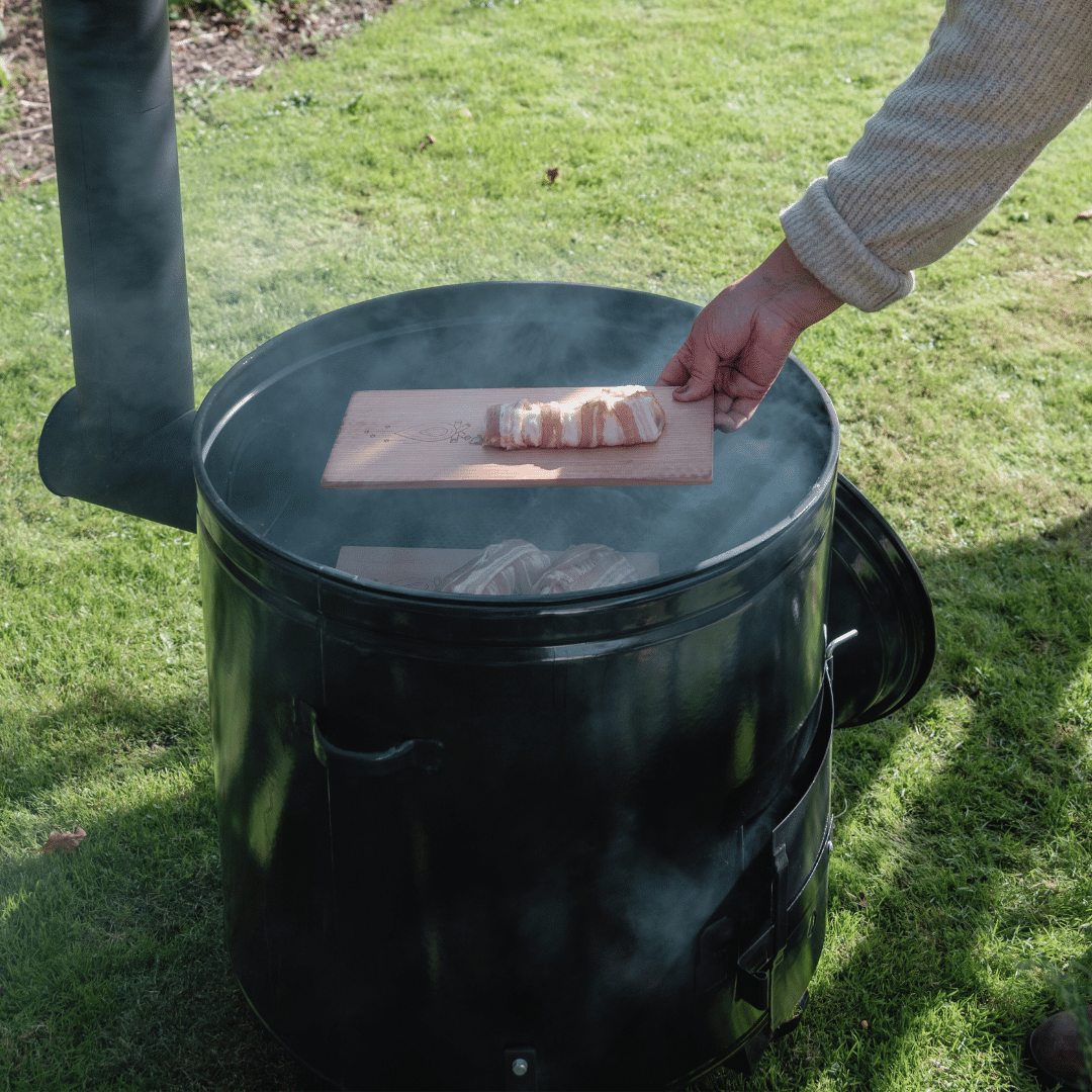 XL Horeca cuisinière d'extérieur grille de briquettes planche à fumer filet de morue bacon