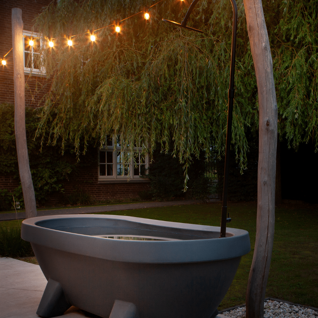 Will you choose the Gardentub anthracite by night?