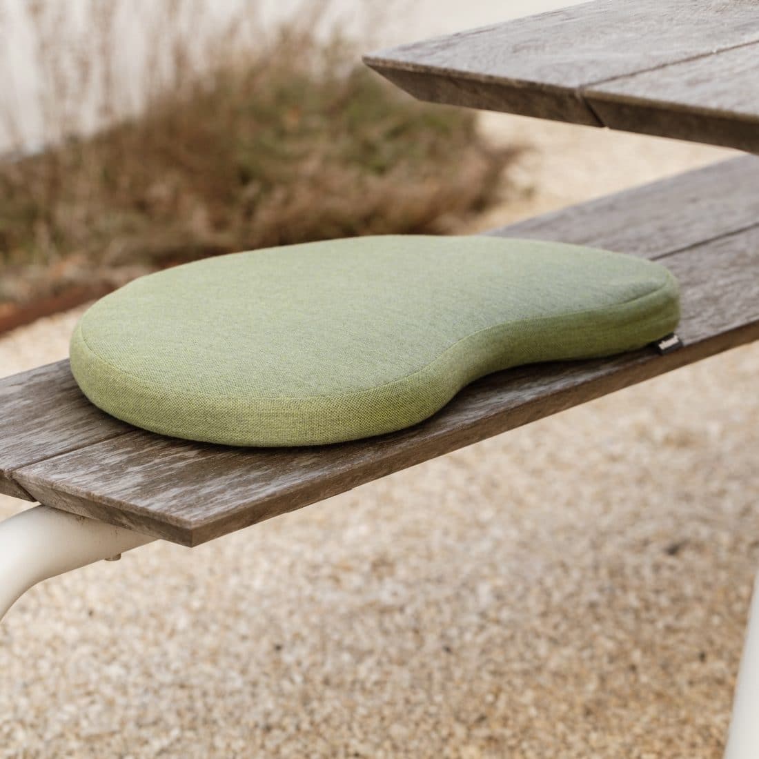 The Bean green, outdoor cushions by Wünder