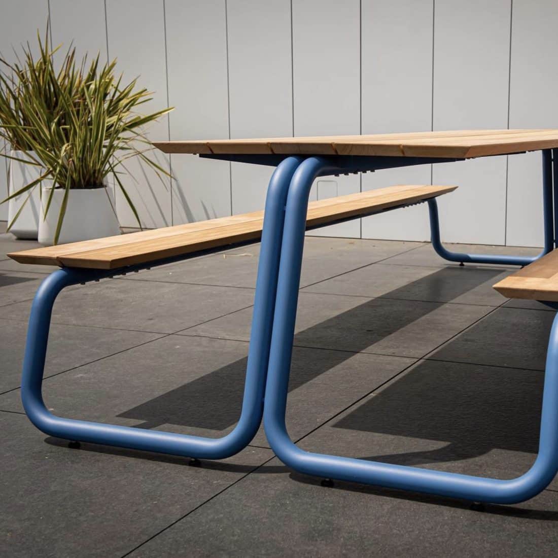 The Table by Wünder custom