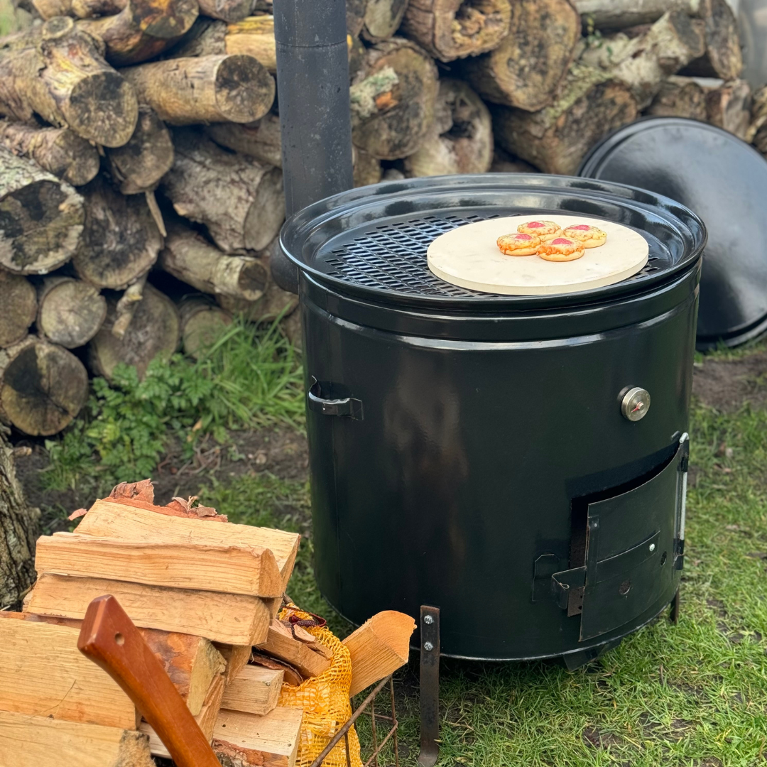 BBQ buiten kookkachel met pizzasteen mini valentijn pizza